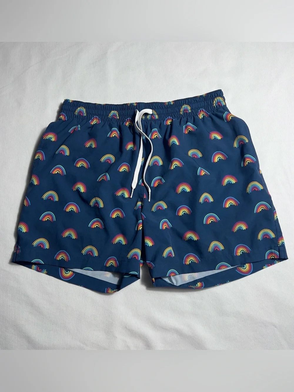 Chubbies Rainbow Roads Swim Trunks Mens Medium Navy 5.5” Inseam Mesh Lined
